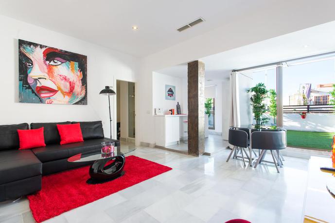 Imagen general del Apartamentos The Zentral Suites and Apartments. Foto 11