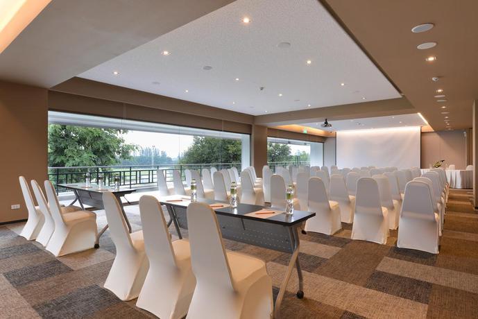 Imagen de los interiores del Apartamentos Tinidee Hotel@Bangkok Golf Club. Foto 18