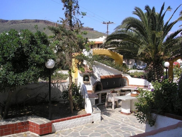 Imagen de los exteriores del Apartamentos To Oneiro. Foto 11