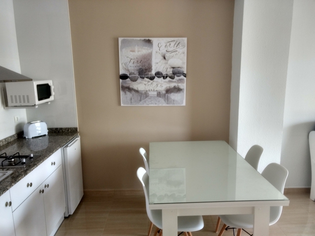 Imagen general del Apartamentos Torre Trebol Benidorm. Foto 11