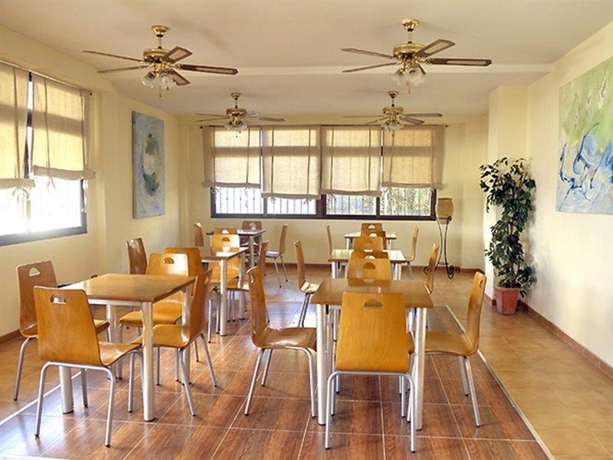 Imagen general del Apartamentos Torrecorinto. Foto 6