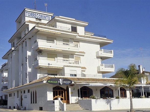 Imagen general del Apartamentos Torrecorinto. Foto 8