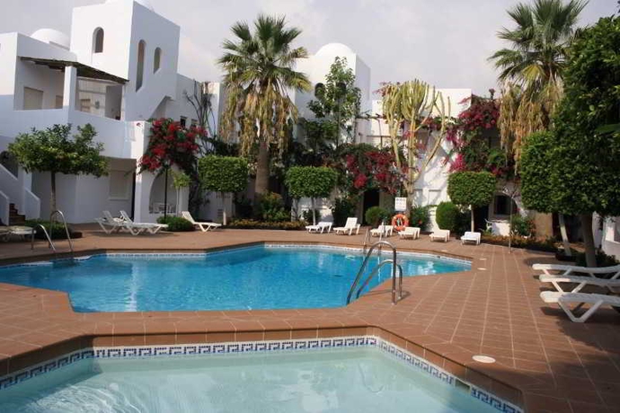 Imagen general del Apartamentos Torrelaguna. Foto 7