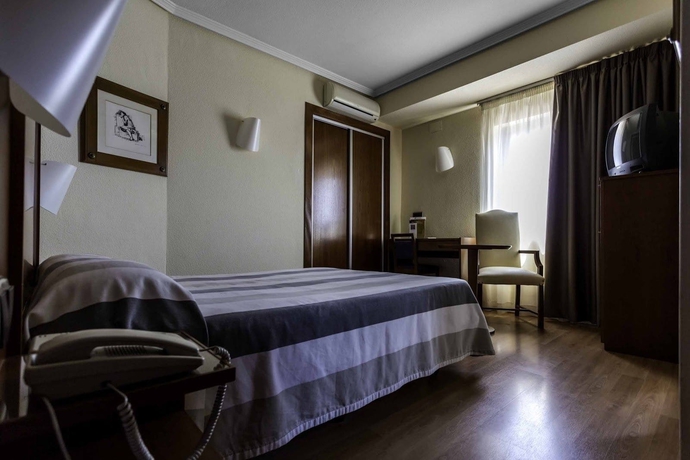 Imagen de la habitación del Apartamentos Torreluz. Foto 3