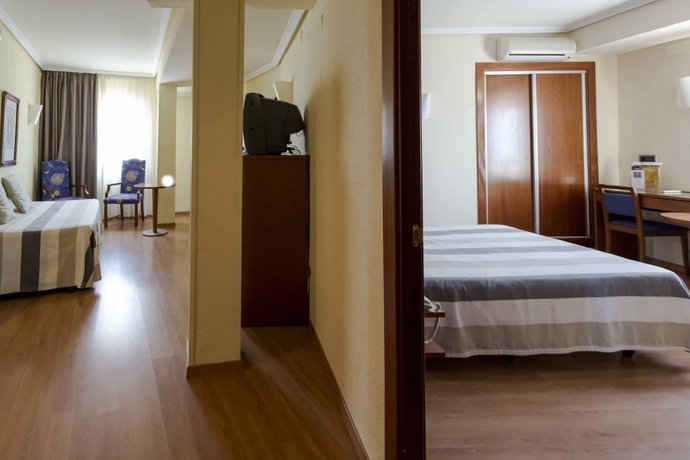 Imagen de la habitación del Apartamentos Torreluz. Foto 5