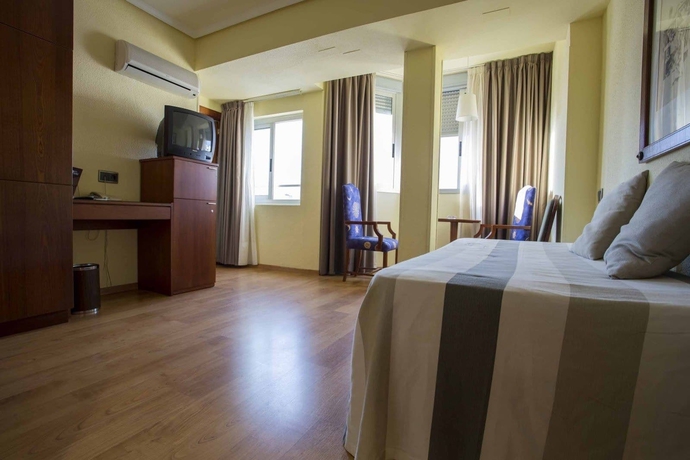 Imagen de la habitación del Apartamentos Torreluz. Foto 8