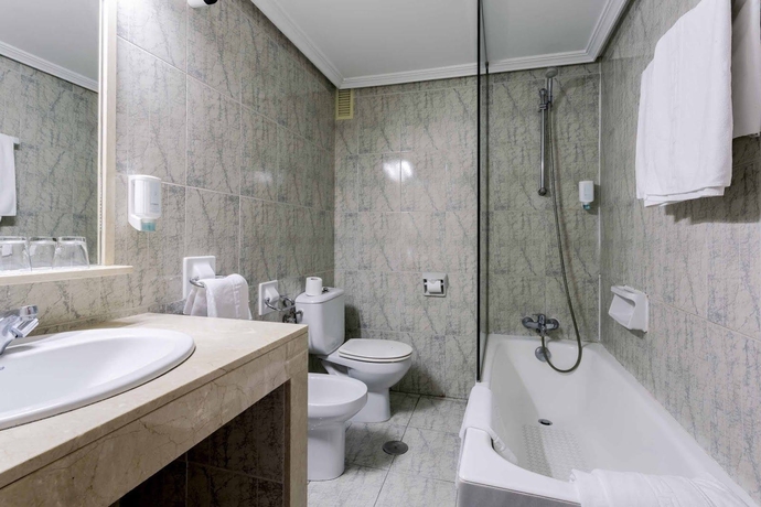 Imagen de la habitación del Apartamentos Torreluz. Foto 13