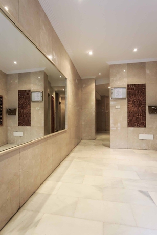 Imagen de los interiores del Apartamentos Torreluz. Foto 14