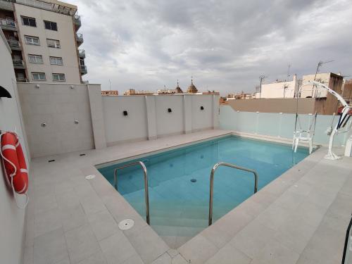 Imagen general del Apartamentos Torreluz SUITES. Foto 9