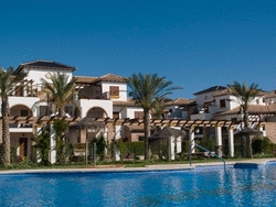 Imagen de la piscina del Apartamentos Torremar Natura. Foto 5