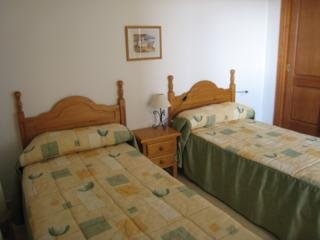 Imagen de la habitación del Apartamentos Torres Gemelas. Foto 4