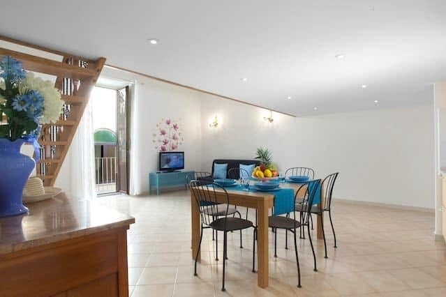 Imagen de los interiores del Apartamentos Travel Etc Apartments Sorrento. Foto 18