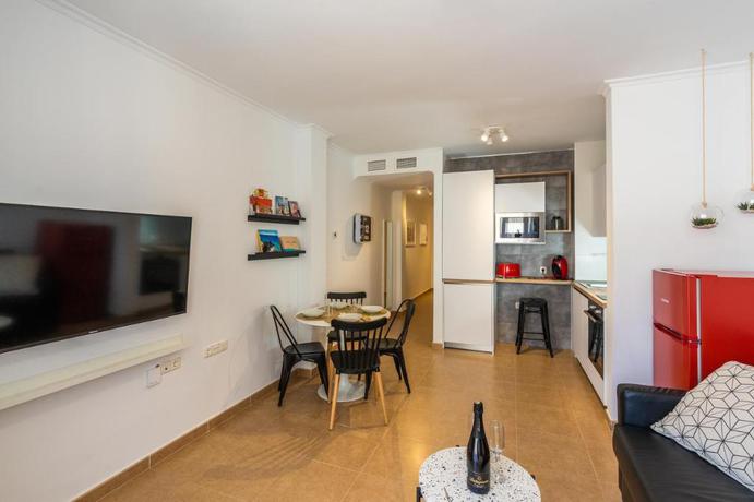 Imagen de los interiores del Apartamentos Trendy Homes Puerta Purchena. Foto 3