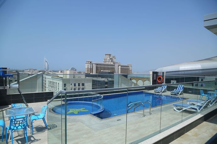 Imagen de la piscina del Apartamentos Tulip Al Barsha Hotel. Foto 20
