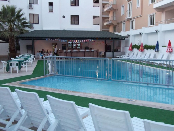 Imagen general del Apartamentos Tuntas Suites Altinkum. Foto 3