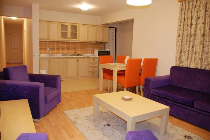 Imagen general del Apartamentos Tuntas Suites Altinkum. Foto 5