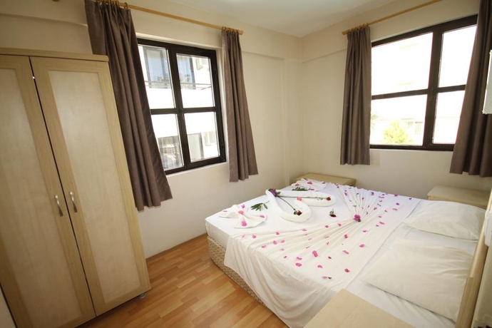 Imagen general del Apartamentos Tuntas Suites Altinkum. Foto 7