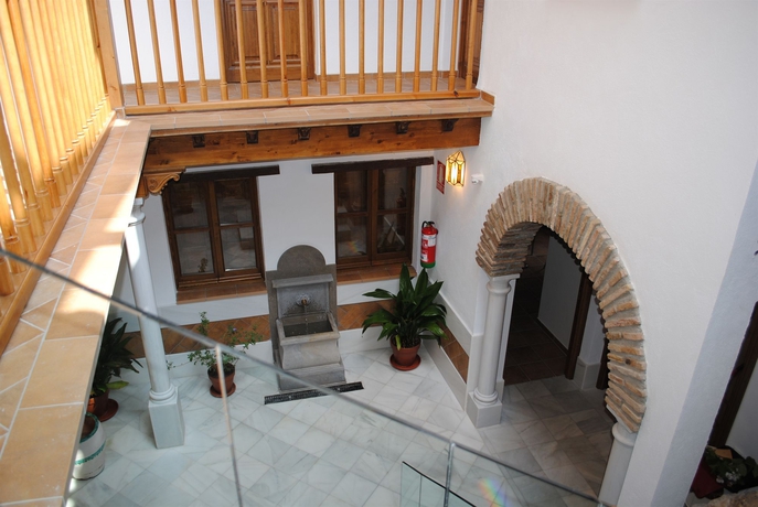 Imagen general del Apartamentos Turísticos Alhambra. Foto 1