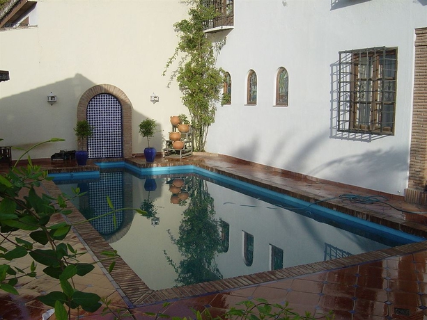 Imagen general del Apartamentos Turísticos Alhambra. Foto 2