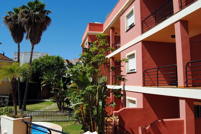 Imagen de los exteriores del Apartamentos Tur&iacute;sticos A&ntilde;oreta. Foto 4