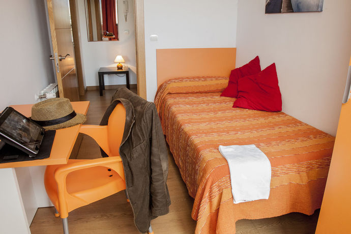 Imagen de la habitación del Apartamentos Turísticos Bahía De Boó. Foto 2