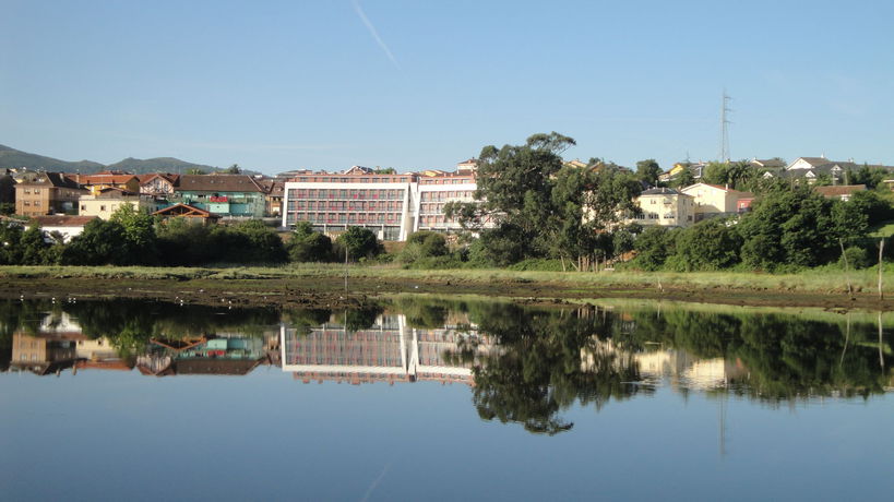 Imagen de los exteriores del Apartamentos Turísticos Bahía De Boó. Foto 7