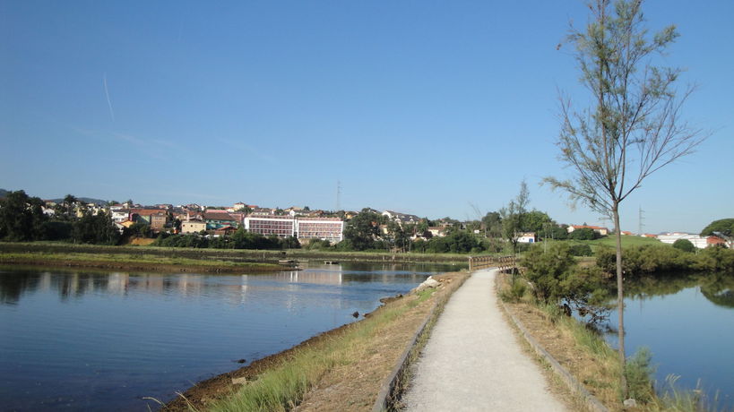 Imagen de los exteriores del Apartamentos Turísticos Bahía De Boó. Foto 8