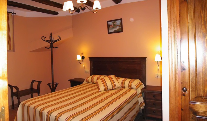 Imagen de la habitación del Apartamentos Turísticos Casalpujarra. Foto 3