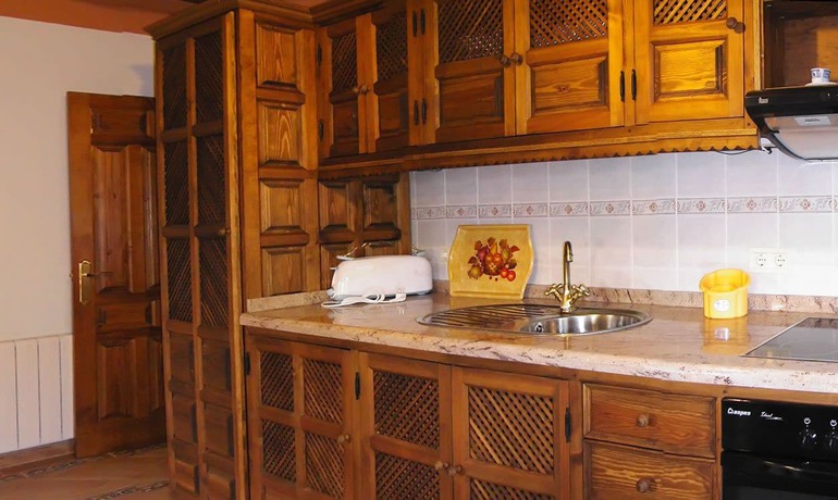 Imagen de la habitación del Apartamentos Turísticos Casalpujarra. Foto 6