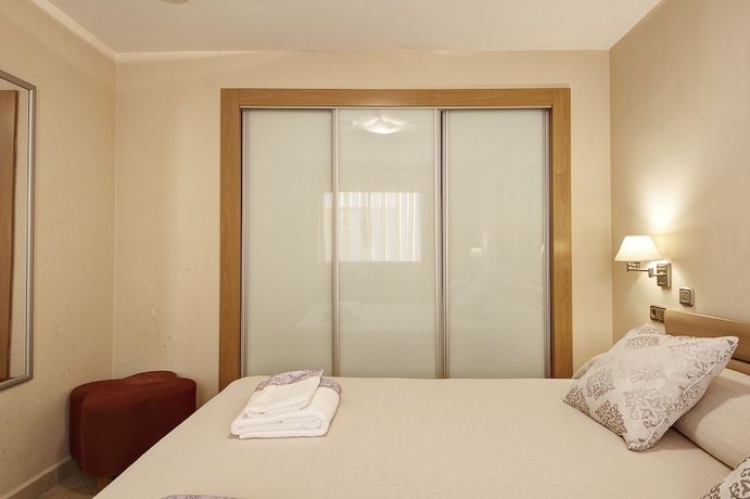 Imagen de la habitación del Apartamentos Turísticos Centro. Foto 2