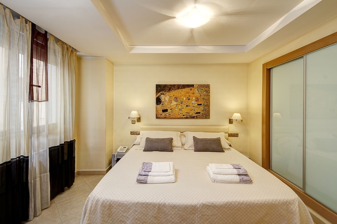 Imagen de la habitación del Apartamentos Turísticos Centro. Foto 14