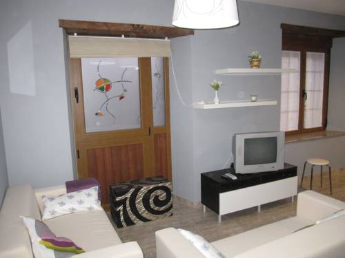 Imagen de la habitación del Apartamentos Tur&iacute;sticos EL Duende de Carricuende. Foto 13