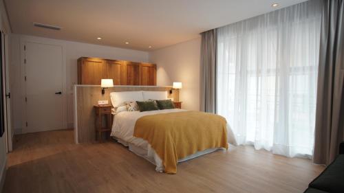 Imagen de la habitación del Apartamentos Turísticos La Plaza Chipiona. Foto 3