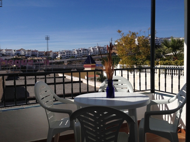 Imagen de los exteriores del Apartamentos Turísticos Las Rosas De Capistrano. Foto 10