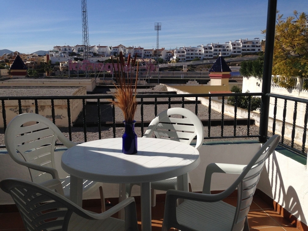 Imagen de los exteriores del Apartamentos Turísticos Las Rosas De Capistrano. Foto 11