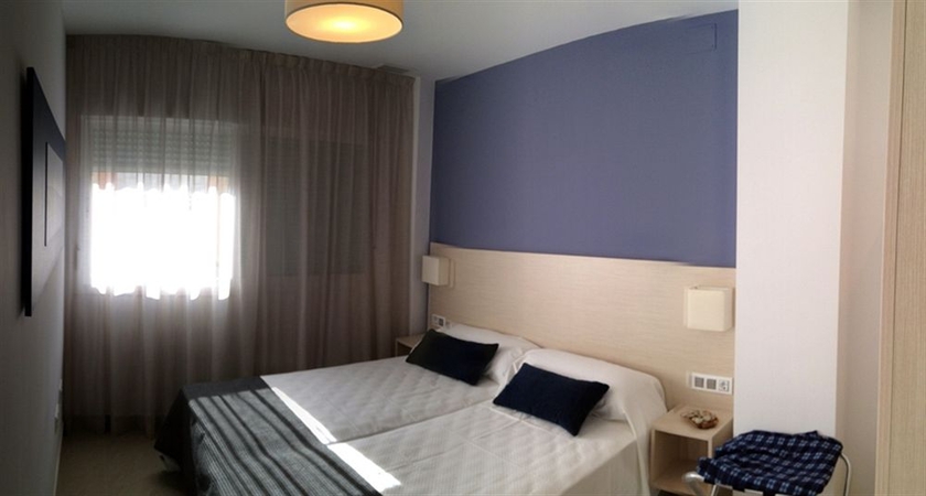 Imagen de la habitación del Apartamentos Turísticos Playa Bárbate. Foto 4