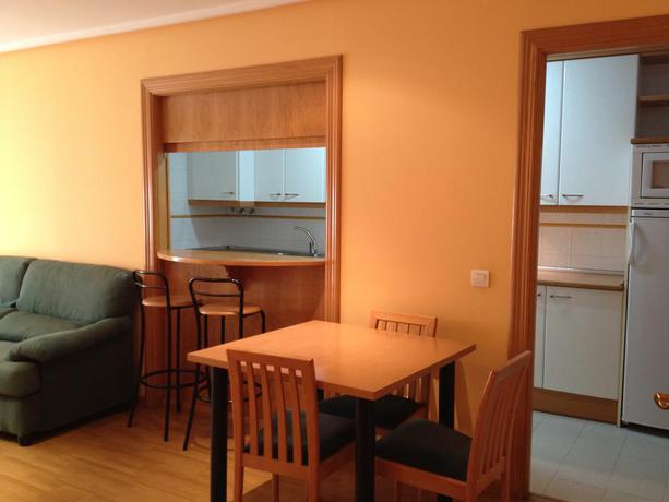 Imagen de la habitación del Apartamentos Turísticos Puerta De León. Foto 6