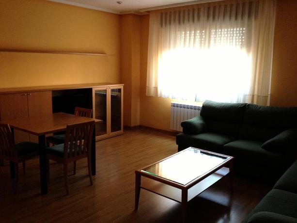 Imagen de la habitación del Apartamentos Turísticos Puerta De León. Foto 10
