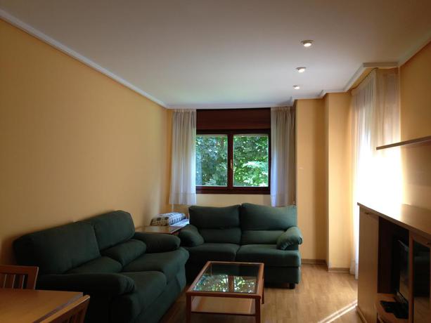 Imagen de la habitación del Apartamentos Turísticos Puerta De León. Foto 13