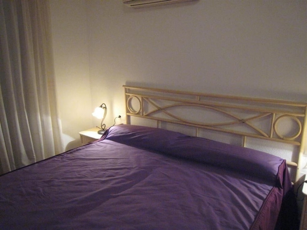 Imagen de la habitación del Apartamentos Turísticos Puerto Tomás Maestre. Foto 8