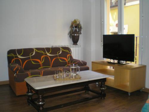 Imagen de la habitación del Apartamentos Turísticos Reyes Católicos. Foto 2