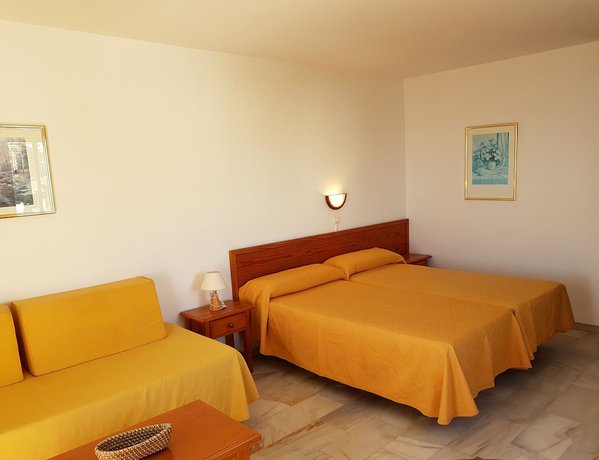 Imagen de la habitación del Apartamentos Turísticos Sunny Beach. Foto 6