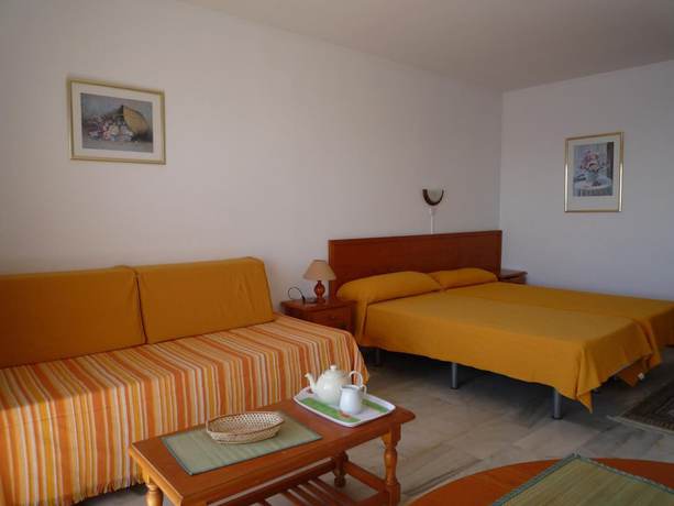 Imagen de la habitación del Apartamentos Turísticos Sunny Beach. Foto 10