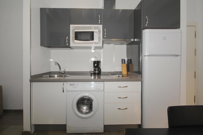 Imagen de la habitación del Apartamentos Turisticos Costa Azul Granada. Foto 7