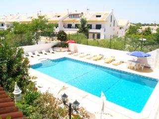 Imagen de la piscina del Apartamentos Turisticos Solar Do Sol. Foto 8