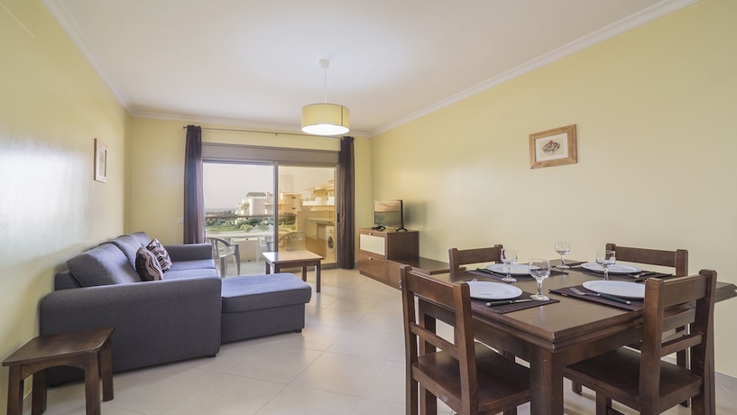 Imagen de los interiores del Apartamentos Turisticos Vista Mar. Foto 19