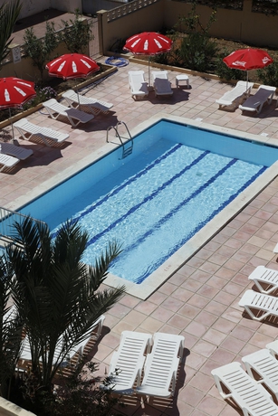 Imagen de la piscina del Apartamentos Typic Sandic. Foto 16