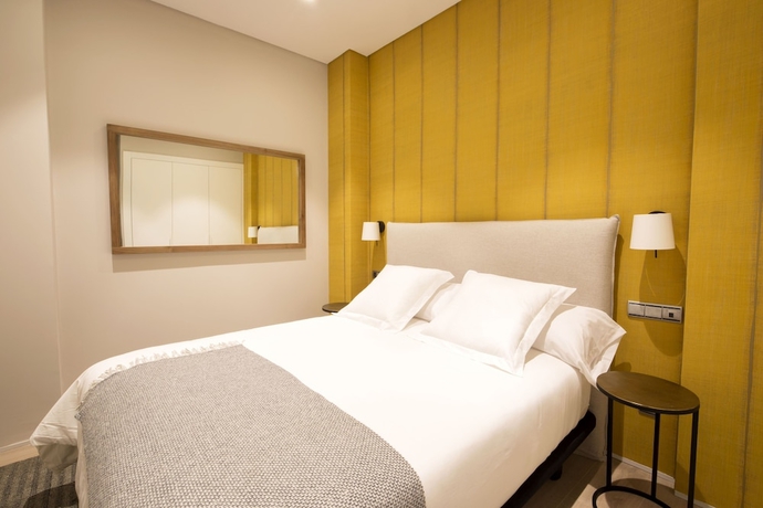 Imagen de la habitación del Apartamentos U-Sense Granada Catedral. Foto 8
