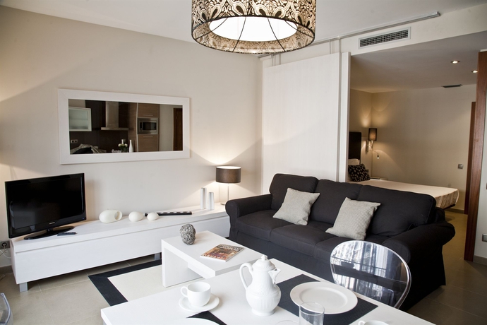 Imagen de los interiores del Apartamentos Up Suites Bcn. Foto 15