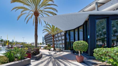 Imagen de los exteriores del Apartamentos Ura Jard&iacute;n Del Atl&aacute;ntico. Foto 8